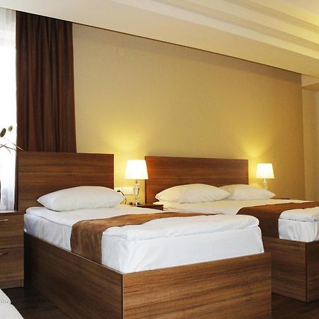 5Th Floor Guest House 예레반 객실 사진