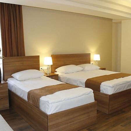 5Th Floor Guest House 예레반 객실 사진