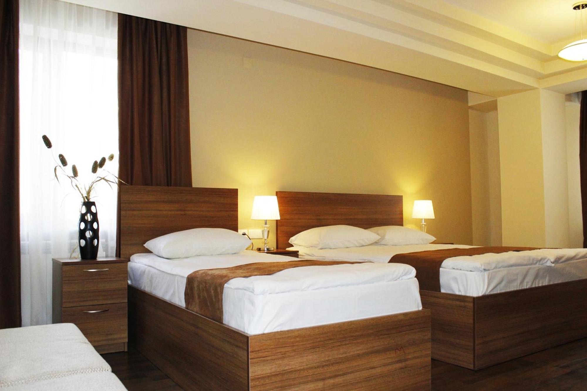5Th Floor Guest House 예레반 객실 사진