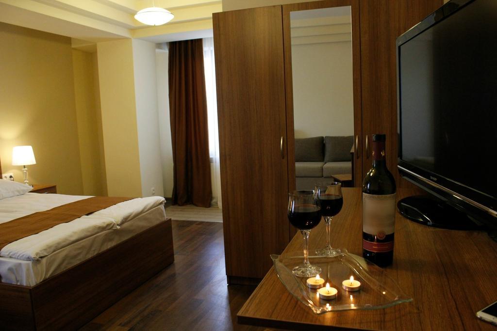5Th Floor Guest House 예레반 외부 사진